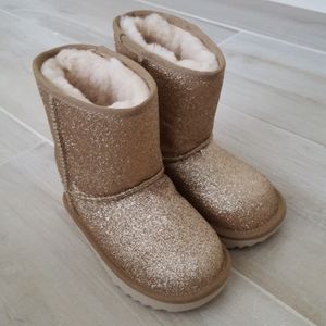 Gold glitter UGGS NWOT sz 10T
